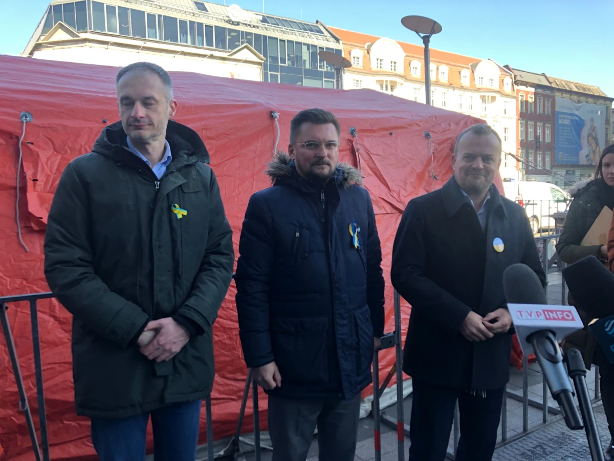 Specustawa rozwiąże część problemów, ale potrzebne są długofalowe, systemowe rozwiązania dotyczące pomocy uchodźcom – uważają samorządowcy z Katowic, Sosnowca i Tychów.  Apelują do rządu o wsparcie. 