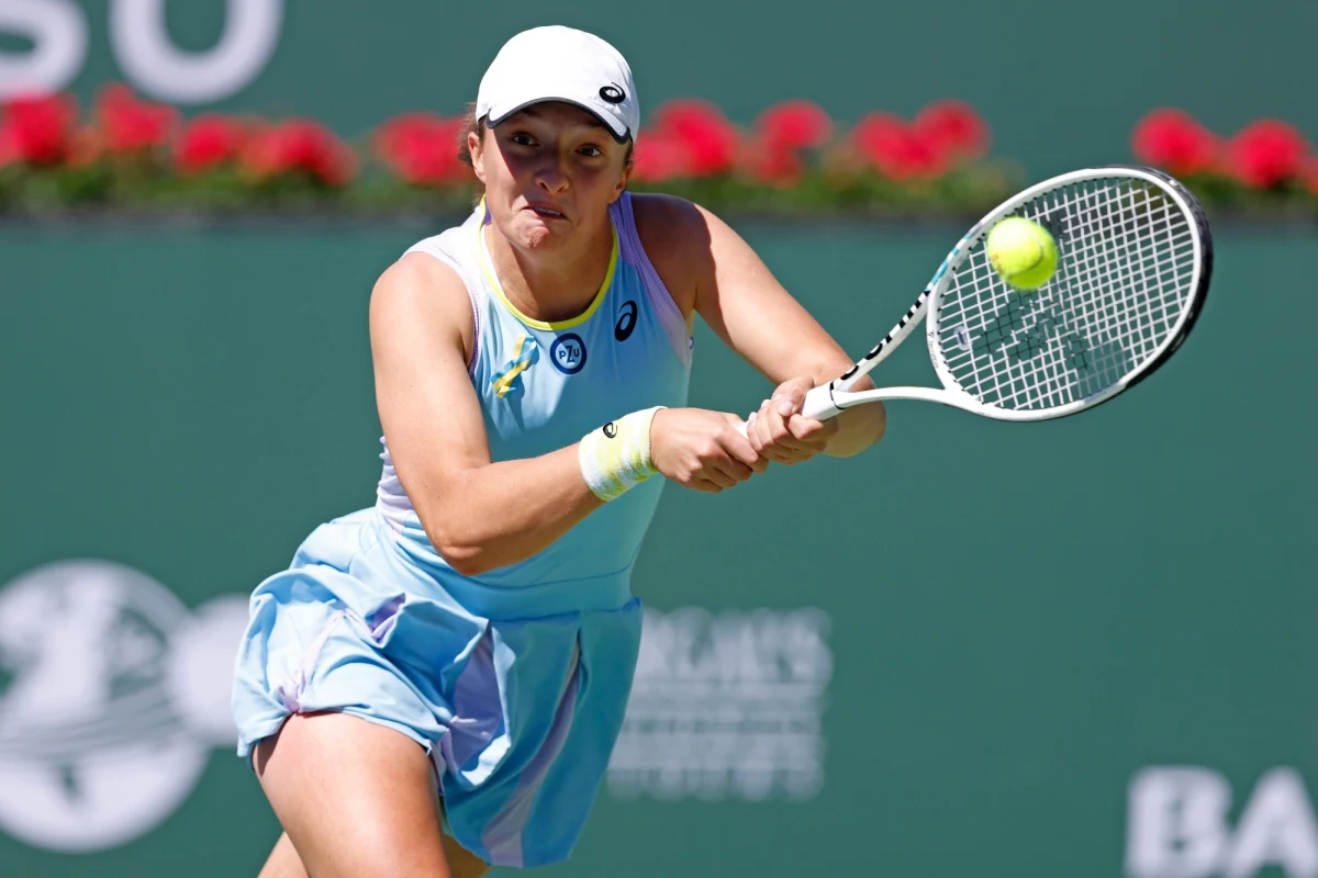 Iga Świątek wygrała z Ukrainką Anheliną Kalininą 5:7, 6:0, 6:1 w drugiej rundzie prestiżowego turnieju tenisowego WTA na twardych kortach w Indian Wells (pula nagród 8,58 mln dolarów). Kolejną rywalką Polki będzie Brazylijka Beatriz Haddad Maia lub Dunka Clara Tauson.