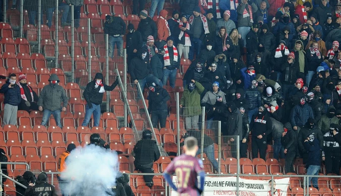 Kibice Cracovii pokryją koszty zniszczenia stadionu 