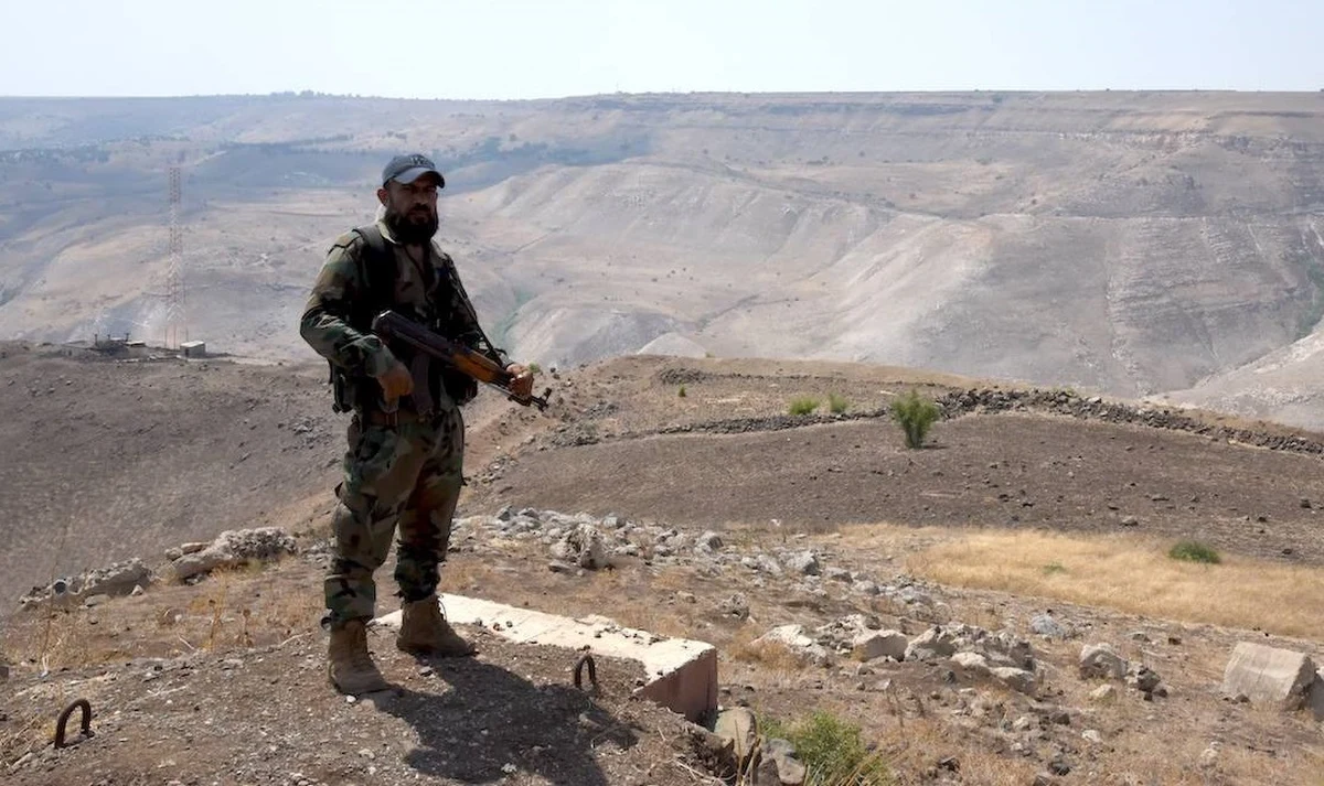 ​Centrum Przeciwdziałania Dezinformacji (CPD) przy Radzie Bezpieczeństwa i Obrony Ukrainy ustaliło, że Rosja oferuje najemnikom z Syrii, Libii i Republiki Środkowoafrykańskiej po 300 dolarów miesięcznie za udział w wojnie na Ukrainie - podała agencja Ukrinform.