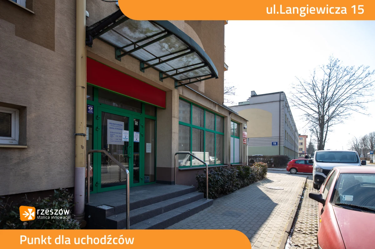 Urząd Miasta Rzeszowa uruchomi w środę specjalny punkt obsługi uchodźców z Ukrainy. Będą oni mogli tam otrzymać numer PESEL, utworzyć profil zaufany i zameldować się – poinformował prezydent Rzeszowa Konrad Fijołek.