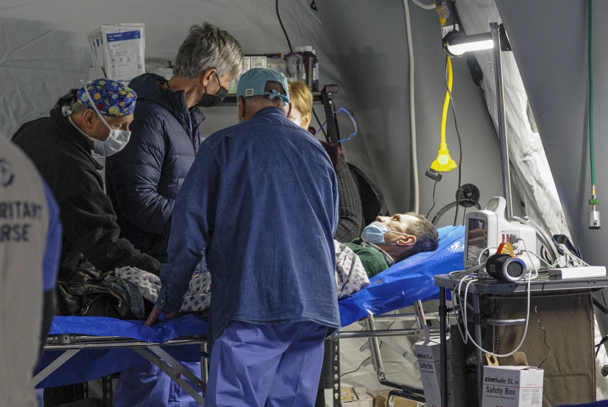 Trzech byłych żołnierzy brytyjskich sił specjalnych prawdopodobnie zginęło w niedzielnym rosyjskim ataku na bazę wojskową w Jaworowie na zachodzie Ukrainy, tuż przy granicy z Polską - podał w poniedziałek brytyjski dziennik "Daily Mirror".