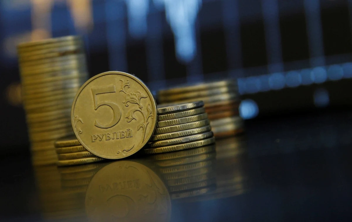 Resort finansów USA poinformował w poniedziałek, że zagrażająca Rosji niezdolność do obsługi długu pogłębi jej problemy gospodarcze i finansowe, ponieważ utrudni znacznie Moskwie pozyskiwanie pieniędzy na rynkach i podniesie koszty przyszłych długów.