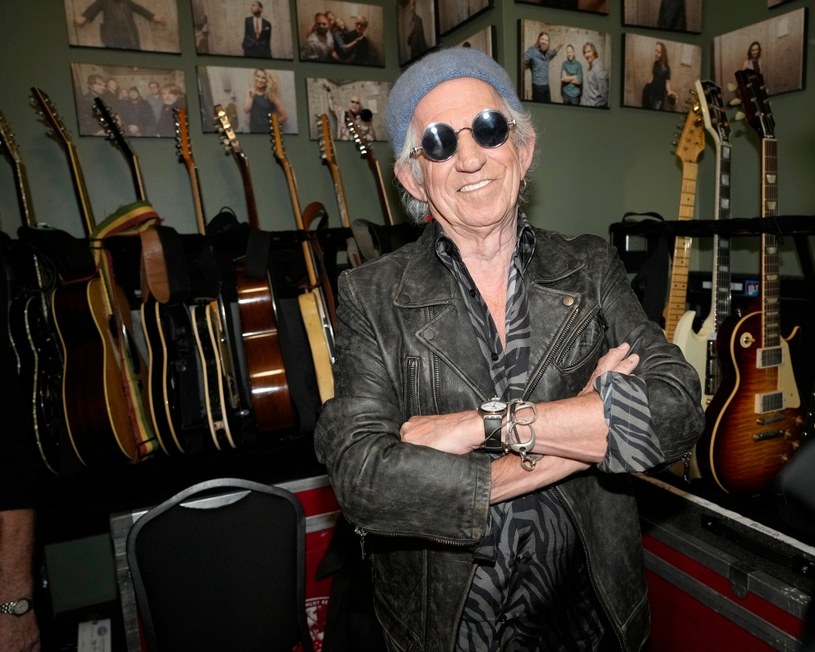 W niedawnym wywiadzie gitarzysta The Rolling Stones opowiedział o tym, jak żyje mu się bez papierosów, które nałogowo palił przez 55 lat. Wspomniał także zmarłego przed kilkoma miesiącami Charliego Wattsa.