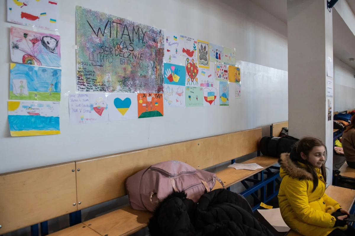 Ponad 3 tys. uczniów z Ukrainy, którzy opuścili swój kraj po wybuchu wojny, przyjęły łącznie szkoły w woj. łódzkim. W bardzo szybkim tempie zapełniają się również oddziały przygotowawcze, w których prowadzone są zajęcia dla dzieci nieznających języka polskiego.