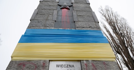 Folią w barwach flagi Ukrainy owinięty został upamiętniający żołnierzy Armii Czerwonej obelisk na poznańskiej Cytadeli. Policja zna sprawę, dotąd nie przyjęła jednak żadnego oficjalnego zgłoszenia.