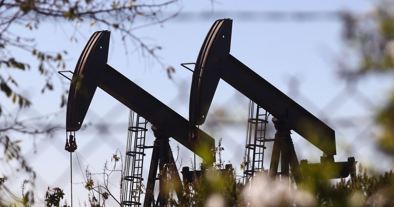 Indie ograniczą zakupy rosyjskiej ropy. "Skromne ustępstwo"