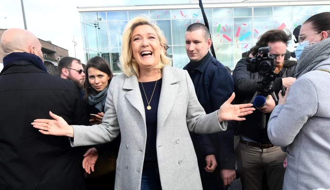 ​Nowa, centroprawicowa Le Pen rzuca wyzwanie Macronowi. Kto jeszcze?