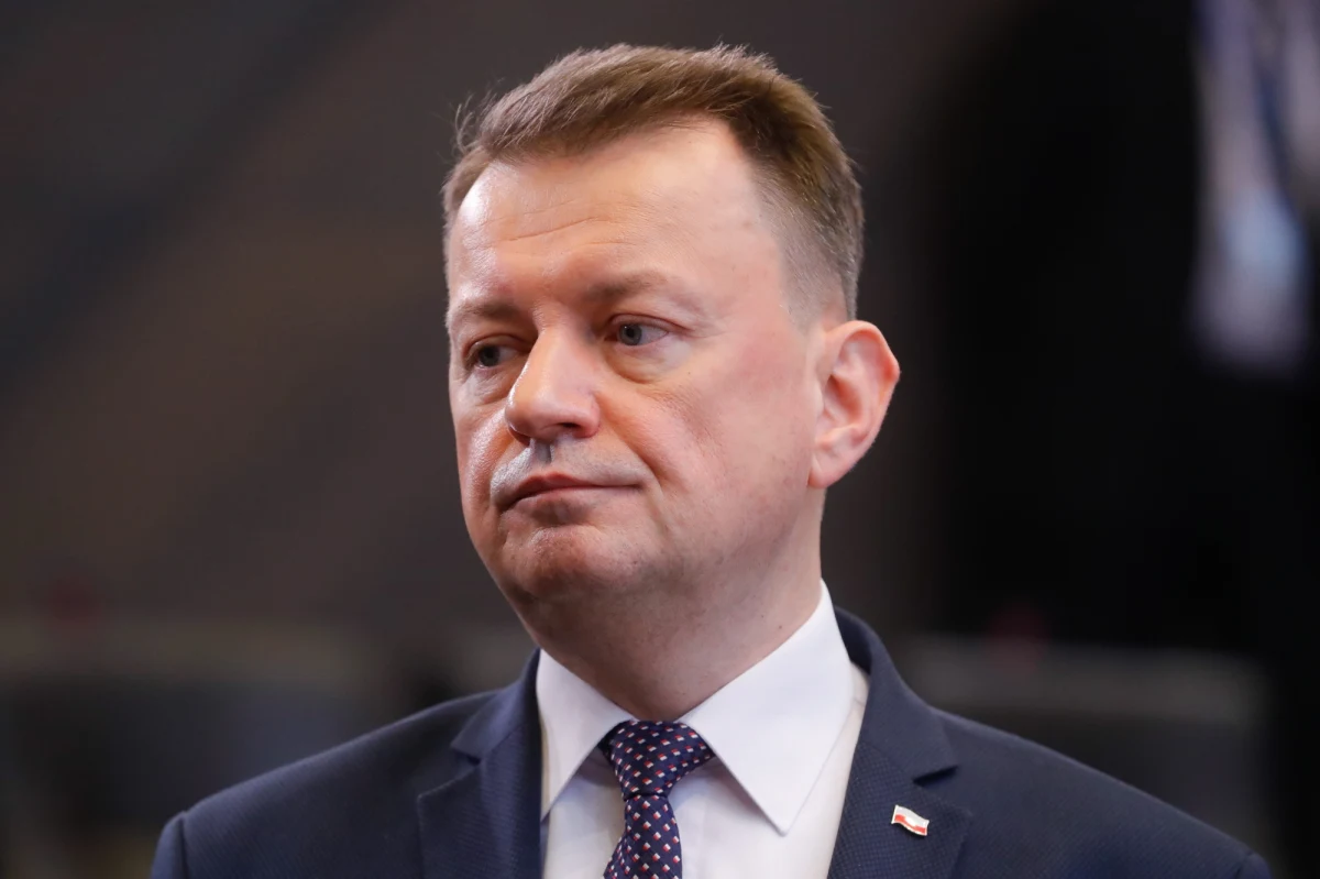 „Na spotkaniu z ministrów obrony państw NATO w Kwaterze Głównej Sojuszu przedstawiłem do rozważenia projekt misji pokojowej na Ukrainie, o której w Kijowie mówił wicepremier Jarosław Kaczyński” - powiedział w Brukseli szef MON Mariusz Błaszczak.