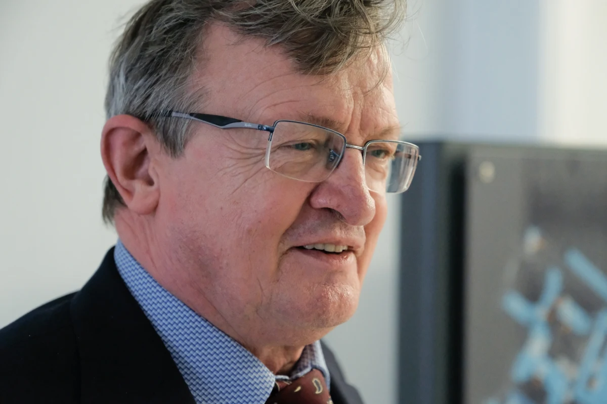 Gościem dzisiejszej rozmowy w radiu RMF24 "7 pytań po 7:07" był poseł Tadeusz Cymański z klubu parlamentarnego Prawa i Sprawiedliwości. 