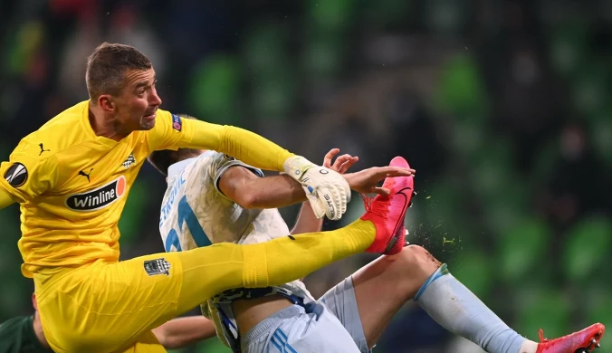 Były klub Grzegorza Krychowiaka w wielkich tarapatach. Na mecz pojedzie... autobusem