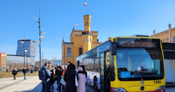 Urząd Miejski Wrocławia. Tu wyrobisz numer PESEL - taki komunikat w języku ukraińskim można od dziś można usłyszeć w tramwajach i autobusach wrocławskiego MPK.