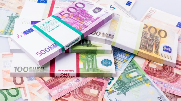 2 mld euro na uchodźców dla Polski. „Pieniądze leżą i czekają”