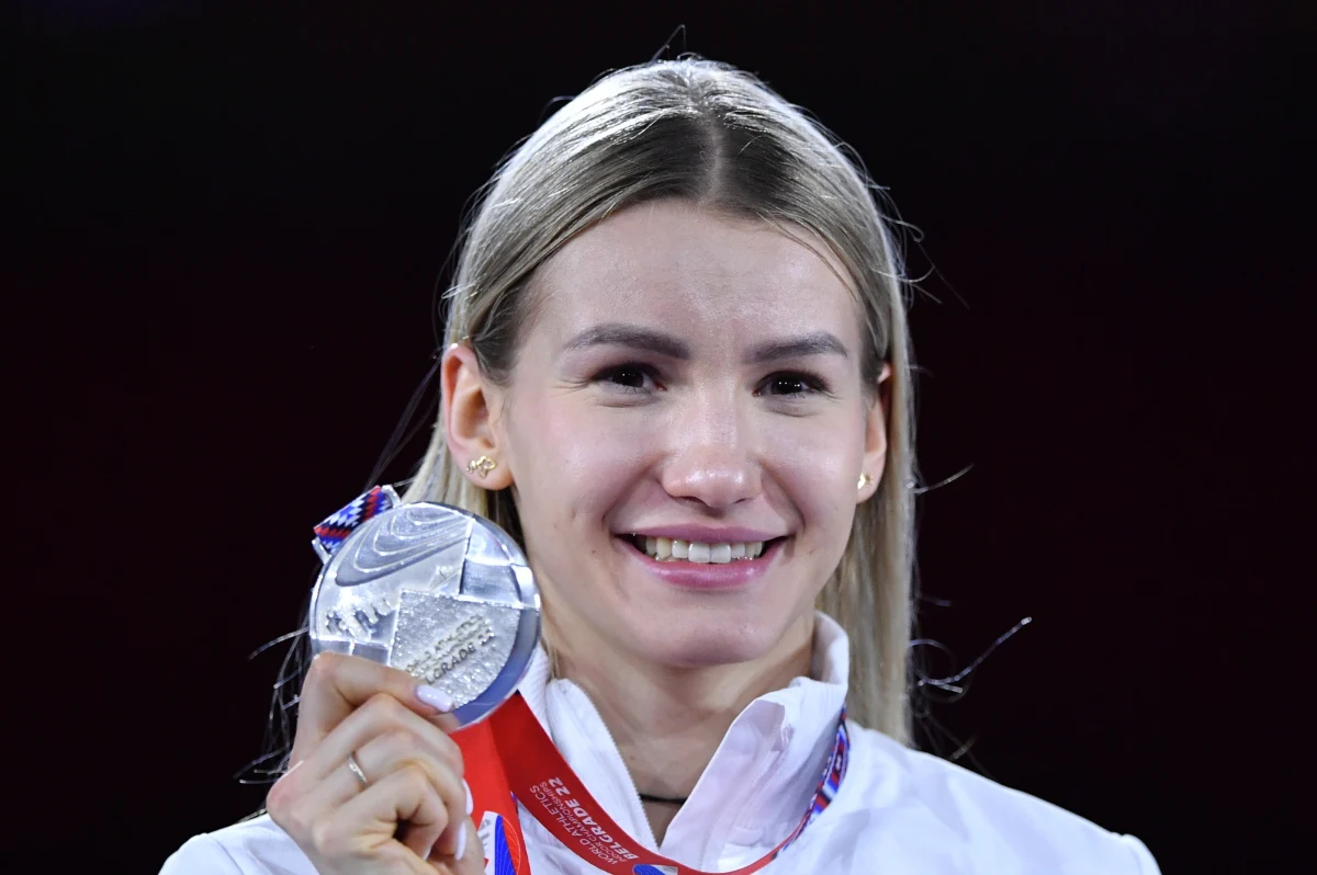 Pięcioboistka Adrianna Sułek zdobyła srebrny medal lekkoatletycznych halowych mistrzostw świata w Belgradzie. Wynikiem 4851 pkt poprawiła halowy rekord Polski. Wygrała Belgijka Noor Vidts - 4929.