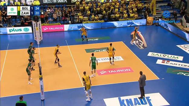 Skrót meczu 24. kolejki PlusLigi PGE Skra Bełchatów – Aluron CMC Warta Zawiercie

PGE Skra Bełchatów: Sawicki, Kłos, Schulz, Kooy, Taht, Ebadipour, Atanasijevic, Łomacz, Adamczyk, Bieniek, Mitić, Czerwiński, Ostrowski, libero: Piechocki, Milczarek

Trenér: Slobodan Kovač

Aluron CMC Warta Zawiercie: Konarski, Zniszczoł, Malinowski, Conte, Niemiec, Bieńkowski, Depowski, Cavanna, Rodrigues, Orczyk, Rajsner, Szalacha, Kovacevic, libero: Żurek, Makoś

Trenér: Igor Kolaković
