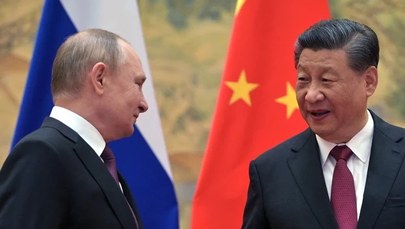 Chiny nie potępiły Rosji. Johnson: W Pekinie pojawiają się wątpliwości 