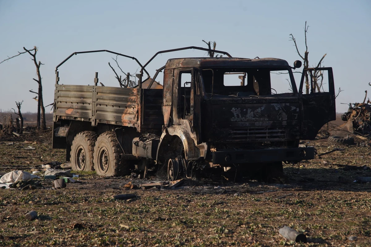 Rosja straciła podczas walk na Ukrainie prawie 14 700 żołnierzy, a także 96 samolotów i 118 śmigłowców – poinformował w niedzielę Sztab Generalny Sił Zbrojnych Ukrainy na Facebooku.