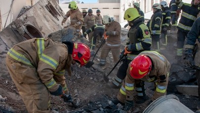 Rosjanie zniszczyli 600 wielopiętrowych budynków w Charkowie