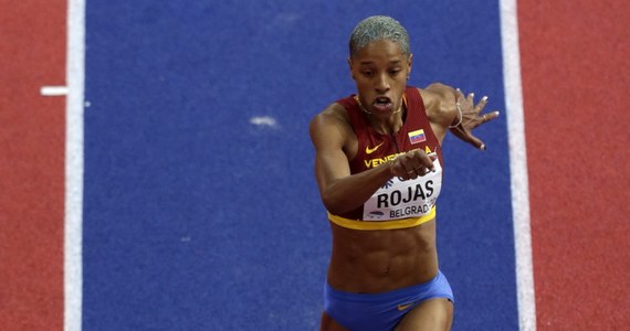 ​Wenezuelka Yulimar Rojas poprawiła rekord świata w trójskoku wynikiem 15,74 i zdobyła złoty medal halowych mistrzostw świata w Belgradzie. Wynik ten jest lepszy od absolutnego rekordu świata ze stadionu w tej konkurencji. Srebro zdobyła Ukrainka Maryna Bech-Romańczuk.