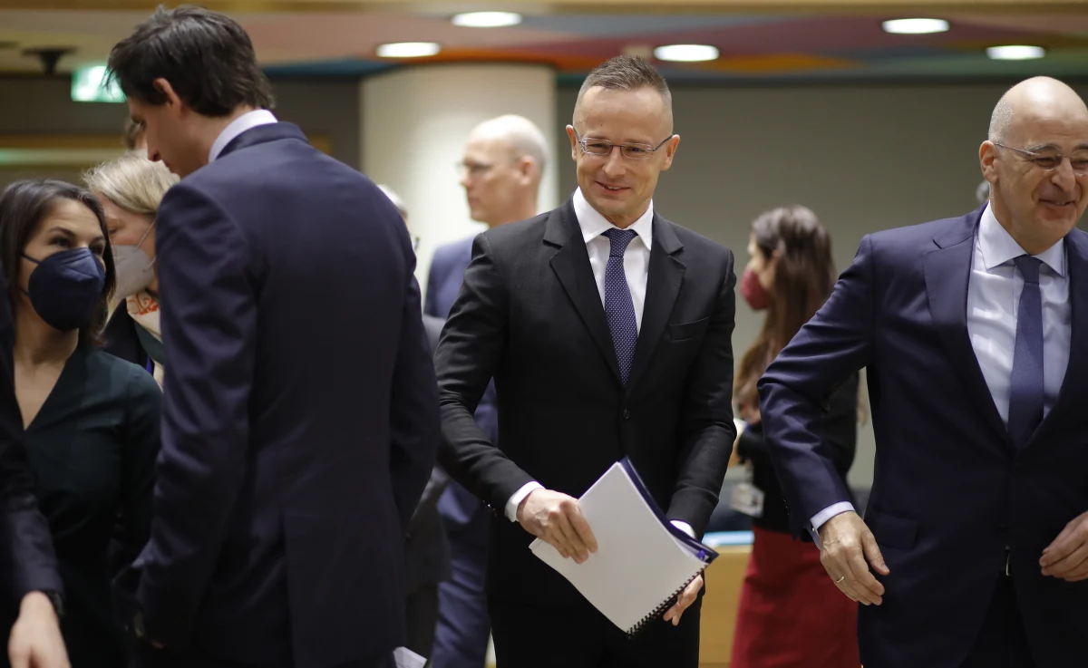 Węgry obawiają się, że niektóre sankcje na Rosję mogłyby zbyt drogo kosztować ich kraj. ​"Węgry nie poprą sankcji przeciw Rosji, które zagrażałyby bezpieczeństwu zaopatrzenia kraju w energię" - poinformował w Brukseli szef węgierskiej dyplomacji Peter Szijjarto, którego cytuje agencja MTI.