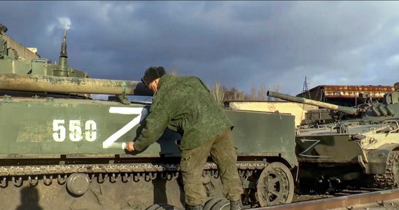 Zapasy amunicji i żywności rosyjskiej armii działającej na Ukrainie wystarczą na maksymalnie 3 dni - tak twierdzi ukraiński sztab generalny. W najnowszym raporcie argumentuje, że Rosjanie mają potężne problemy z zapewnieniem dostaw dla walczącego wojska. 