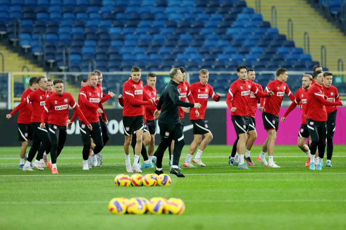 Trybunał Arbitrażowy ds. Sportu w Lozannie (CAS) odrzucił kolejną apelację rosyjskiej federacji, której piłkarze - na skutek dyskwalifikacji przez FIFA - nie mogą zagrać w barażach o mundial. Tym razem, jak poinformowała agencja AP, chodziło konkretnie o walkower dla Polski za mecz z Rosją.