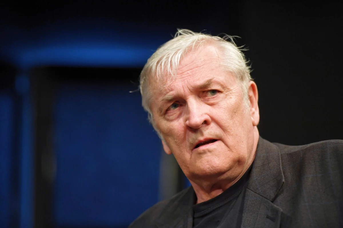 Czy moda na ukraińską literaturę w Polsce to przejściowa gorączka? „Mam nadzieję, że nie. To co mnie właściwie irytowało zawsze, to właśnie, że literatura dochodziła jakoś do głosu wtedy, kiedy coś pozaliteracko się działo fatalnie. Myślę, że literatura ukraińska jest na tyle świetna, że właściwie by się znakomicie obeszła i bez takich dodatkowych elementów 'promocji'” – mówi z przekąsem Bohdan Zadura, który był gościem radia RMF24. Z jednym z największych współczesnych polskich poetów i - już od lat - wybitnym tłumaczem literatury ukraińskiej rozmawiał dziennikarz RMF FM Bogdan Zalewski. 