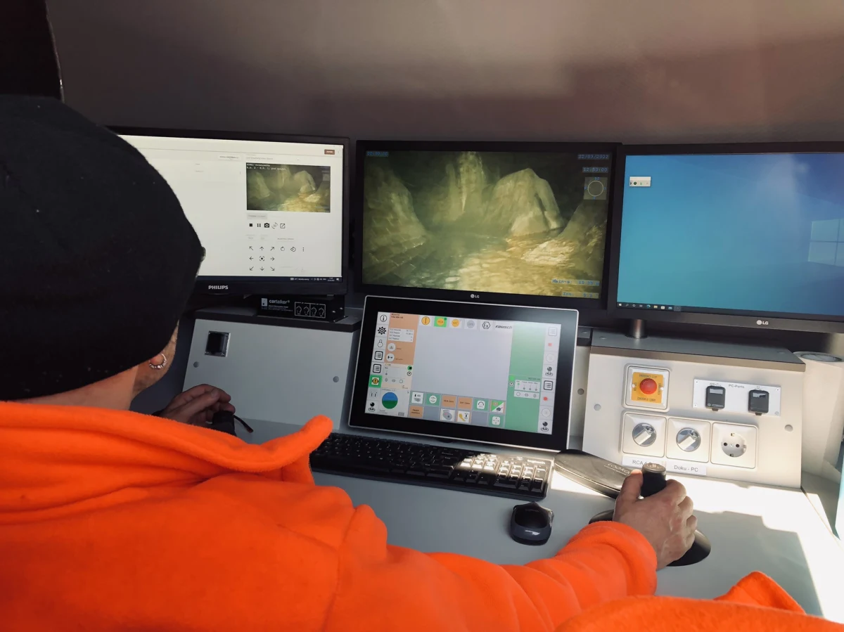 Łódzka Manufaktura skrywa wiele tajemnic. Jedną z nich z okazji Światowego Dnia Wody pokazał Zakład Wodociągów i Kanalizacji. Pod centrum handlowym, które powstało na bazie dawnej fabryki Izraela Poznańskiego, płynie rzeka Łódka. 