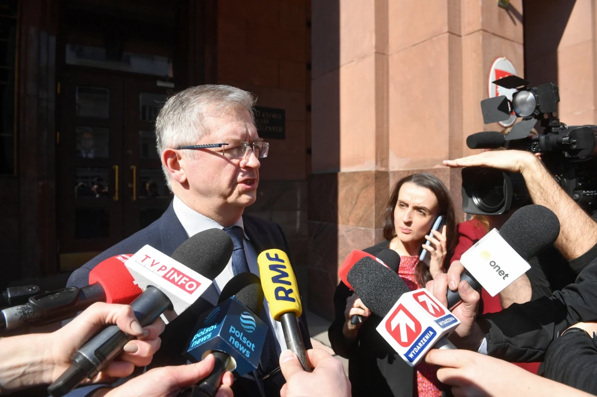 Ambasador Rosji w Polsce zapowiedział, że Moskwa ma prawo do "kroków odwetowych" po wyrzuceniu jej 45 dyplomatów z naszego kraju. Wcześniej - polskie służby - poinformowały, że Rosjanie szpiegowali na rzecz Federacji Rosyjskiej. 