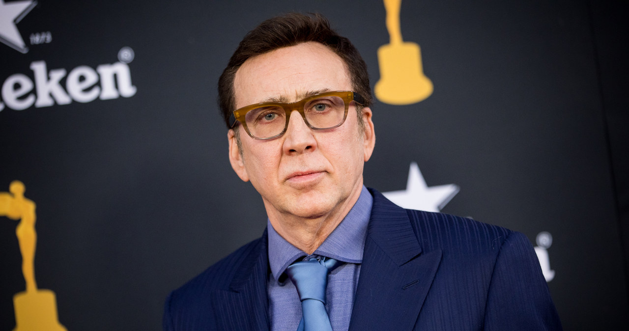 Bycie najlepiej opłacaną gwiazdą w branży nie zawsze kończy się happy endem. Przekonał się o tym Nicolas Cage. Na początku lat 90. ubiegłego wieku grał w najbardziej kasowych produkcjach, ale już dekadę później pojawiał się w jednej finansowej klapie za drugą, do tego stracił fortunę i popadł w długi. Aby się z nich wykaraskać, przyjmował każdą możliwą propozycję roli. Teraz przekonuje, że nie żałuje żadnego z tych występów. "Nigdy w nich nie udawałem" - mówi.