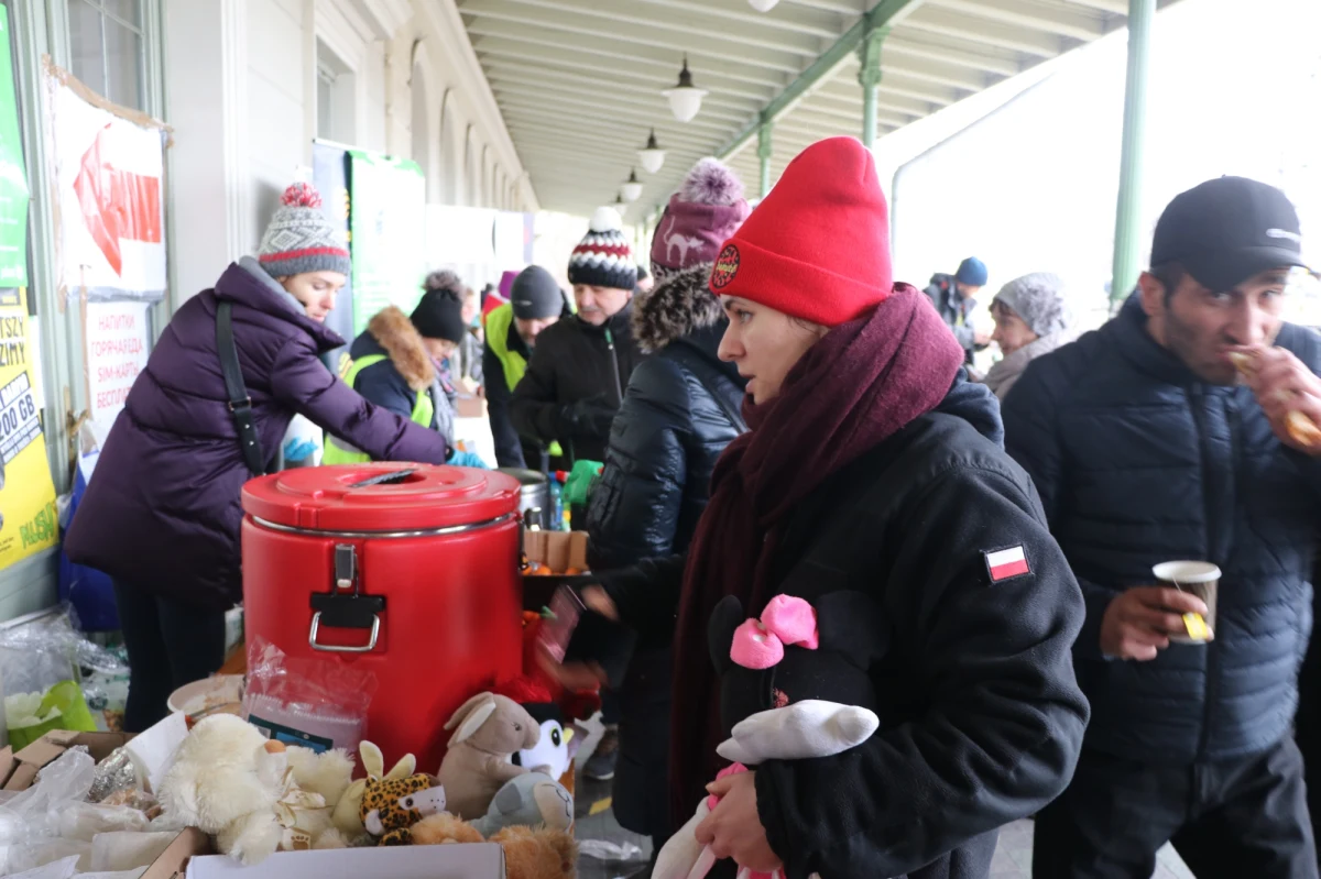 Jutro mija miesiąc od początku wojny na Ukrainie. Przez cały ten czas Przemyśl jest na pierwszej linii frontu pomocy uchodźcom. "My już sami o sobie mówimy: światowa stolica wolontariatu" - przyznaje w rozmowie z reporterem RMF FM Maciejem Pałahickim prezydent miasta Wojciech Bakun.

