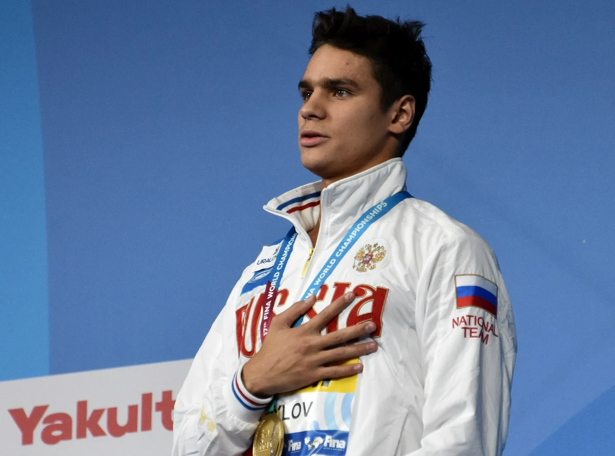 Utytułowany rosyjski pływak Jewgienij Ryłow ma kłopoty. ​Dwukrotny mistrz olimpijski i wielokrotny medalista mistrzostw świata został objęty przez światową federację (FINA) dochodzeniem po udziale w wiecu poparcia dla Władimira Putina na stadionie Łużniki. Z tego powodu stracił już kontrakt sponsorski.