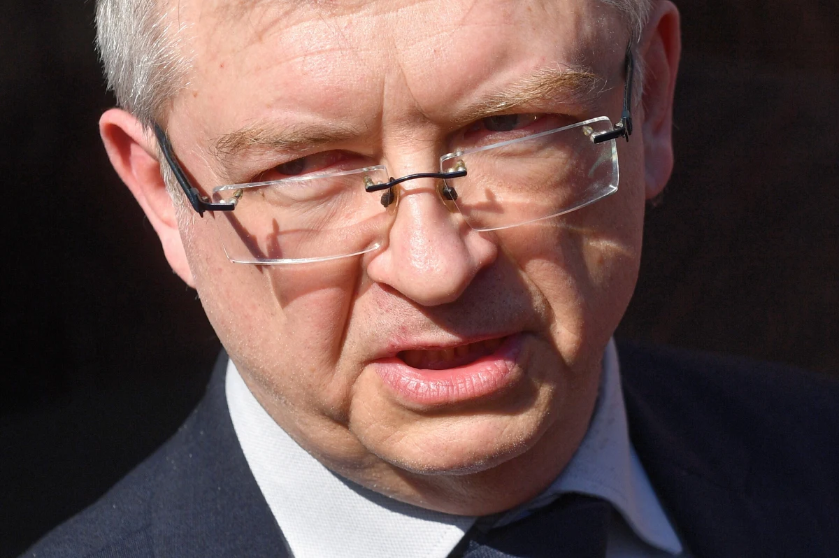 Rosyjski ambasador w Warszawie Siergiej Andriejew został wezwany "na dywanik" do polskiego MSZ. W związku z wyrzuceniem z Polski 45 rosyjskich dyplomatów zapowiedział "kroki odwetowe". Po wyjściu w rozmowie z dziennikarzami wygłosił szereg kłamstw i propagandowych haseł związanych z inwazją na Ukrainę.