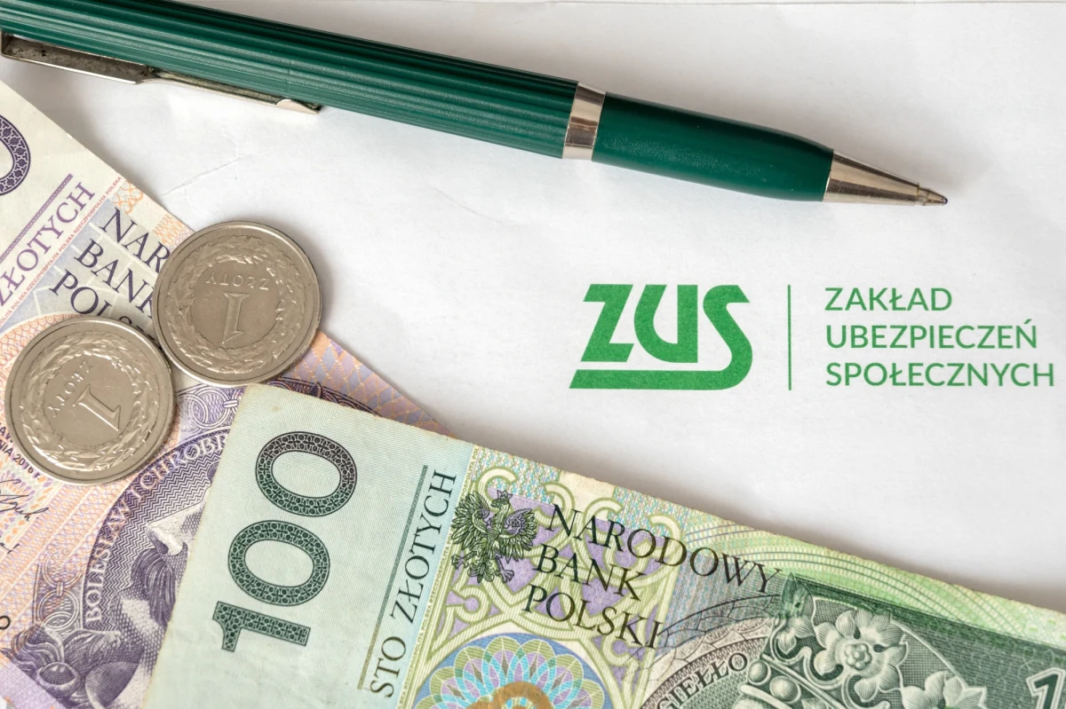 Od soboty będzie można składać wniosek o 500+ w języku ukraińskim. Można zrobić to drogą elektronicznie lub osobiście w oddziałach Zakładu Ubezpieczeń Społecznych, które w najbliższy weekend będą czynne.