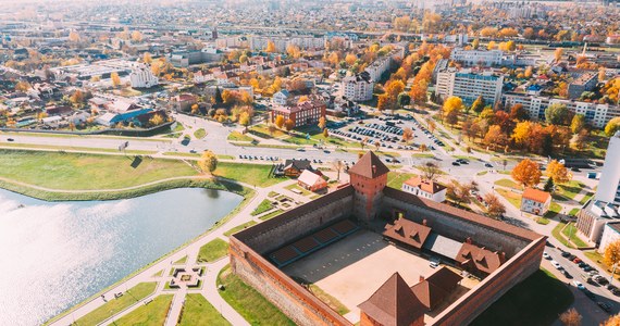 Koszalin zerwał współpracę z miastem Lida w Białorusi. Rada miejska przyjęła w czwartek przez aklamację uchwałę tej sprawie.

