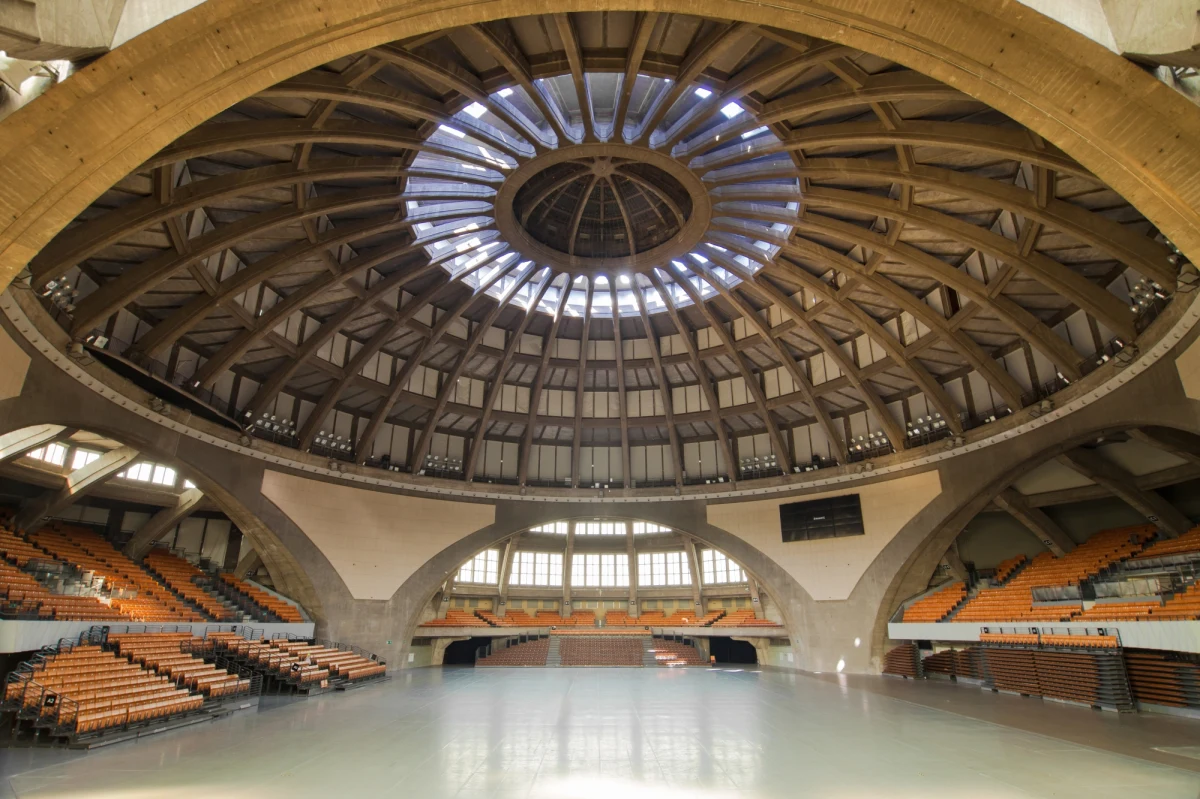 O przeniesienie zaplanowanej na ten rok w rosyjskim Kazaniu 45. sesji Komitetu Światowego Dziedzictwa zaapelowały władze wpisanej na listę światowego dziedzictwa UNESCO wrocławskiej Hali Stulecia.


