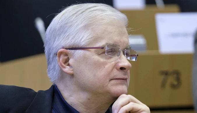 Parlament Europejski uchylił immunitet Włodzimierzowi Cimoszewiczowi