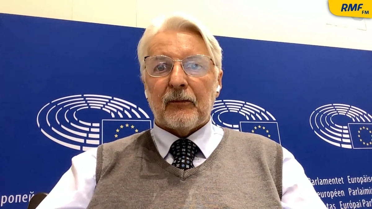 "Ukraina nie jest zadowolona (z efektów szczytu brukselskiego - przyp. RMF FM). Wczoraj mieliśmy specjalne spotkanie europarlamentarnej komisji stowarzyszeniowej z Ukraińcami - przedstawicielami parlamentu, obecnego i poprzedniego rządu (...). Ten szczyt po pierwsze był dużym sukcesem politycznym, to był pokaz jedności cywilizacji zachodniej w połączeniu z cywilizacją wschodnią, bo tam był przecież premier Japonii, premier Kanady, premier Wielkiej Brytanii Boris Johnson. Z politycznego punktu widzenia tak, ale z punktu widzenia wojskowego widzę olbrzymi niedosyt" - tak o efektach szczytów: NATO, unijnego i G7 mówił w Porannej rozmowie w RMF FM Witold Waszczykowski, były minister spraw zagranicznych.
