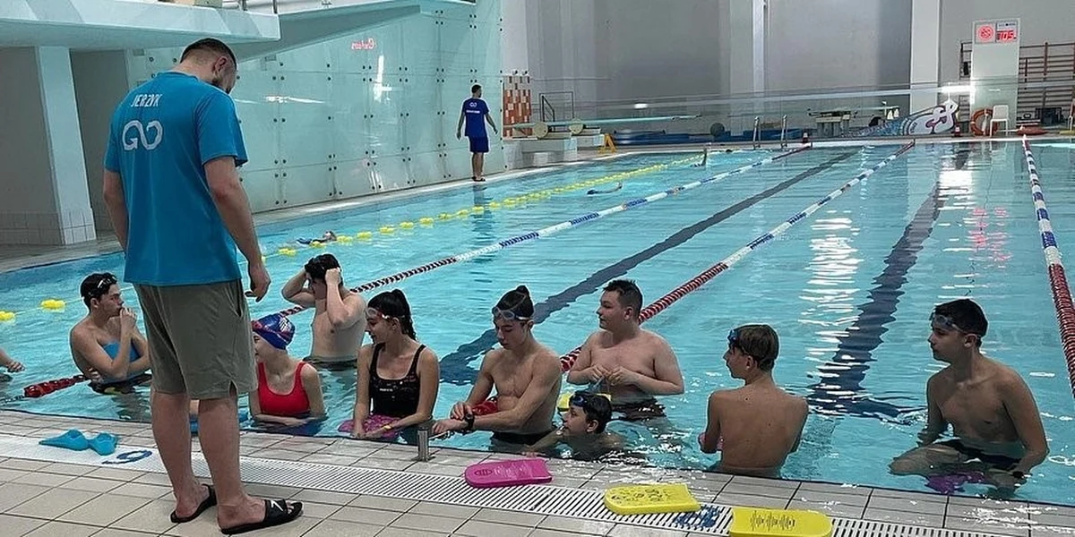Zajęcia na basenie, lekcje angielskiego i pomoc psychologiczna. W ten sposób łódzka fundacja Swim for a Dream wspiera podopiecznych z ukraińskich domów dziecka.