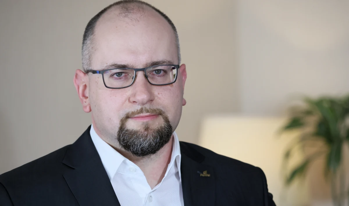 Jak ustalili dziennikarze RMF FM, prezes Polskiego Górnictwa Naftowego i Gazownictwa Paweł Majewski złożył właśnie rezygnację. To efekt tarć z szefem Orlenu Danielem Obajtkiem. Sam Majewski może wkrótce trafić do rządu.