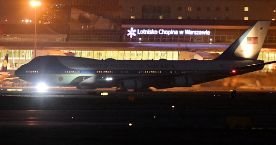 ​W piątek około godziny 18:40 w Warszawie wylądował Air Force One z prezydentem USA Joe Bidenem na pokładzie.