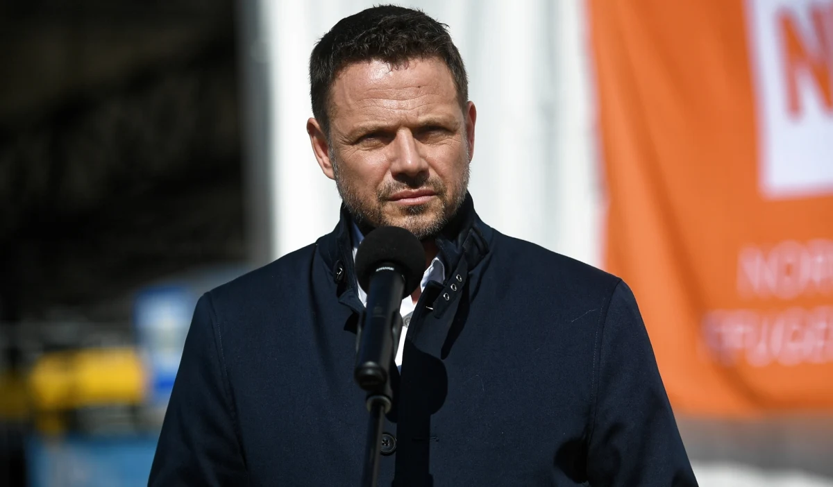 Prezydent USA Joe Biden obiecał, że Stany Zjednoczone pomogą w systemie relokacji i że będą gotowe przyjąć 100 tys. Ukraińców; obiecał też pomoc finansową - mówił w sobotę prezydent Warszawy Rafał Trzaskowski po spotkaniu na Stadionie Narodowym.