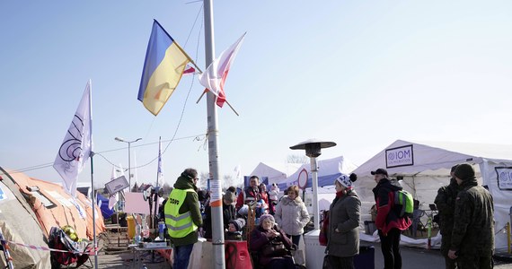 Zmniejszyła się liczba uchodźców przekraczających polsko-ukraińskie przejścia graniczne na Podkarpaciu. Minionej doby w tym regionie do naszego kraju dostało się niespełna 20 tys. osób.