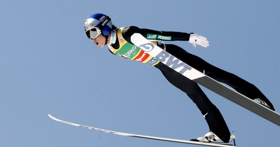 Japończyk Ryoyu Kobayashi zdobył Kryształową Kulę za triumf w klasyfikacji generalnej Pucharu Świata 2021/22 w skokach narciarskich. Najlepszy z Polaków - Piotr Żyła - zakończył sezon na 14. pozycji. W niedzielę triumfował Norweg Marius Lindvik.