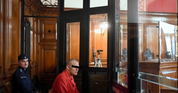 W Gdańsku ruszył proces Stefana W. oskarżonego o zamordowanie w 2019 roku Pawła Adamowicza, prezydenta Gdańska. Odczytano akt oskarżenia, a Stefan W. nie złożył żadnych wyjaśnień. Sąd odczytał te, które składał na etapie śledztwa. Oskarżony nie reagował na żadne pytania sądu. Kolejna rozprawa ma odbyć się 7 kwietnia. 