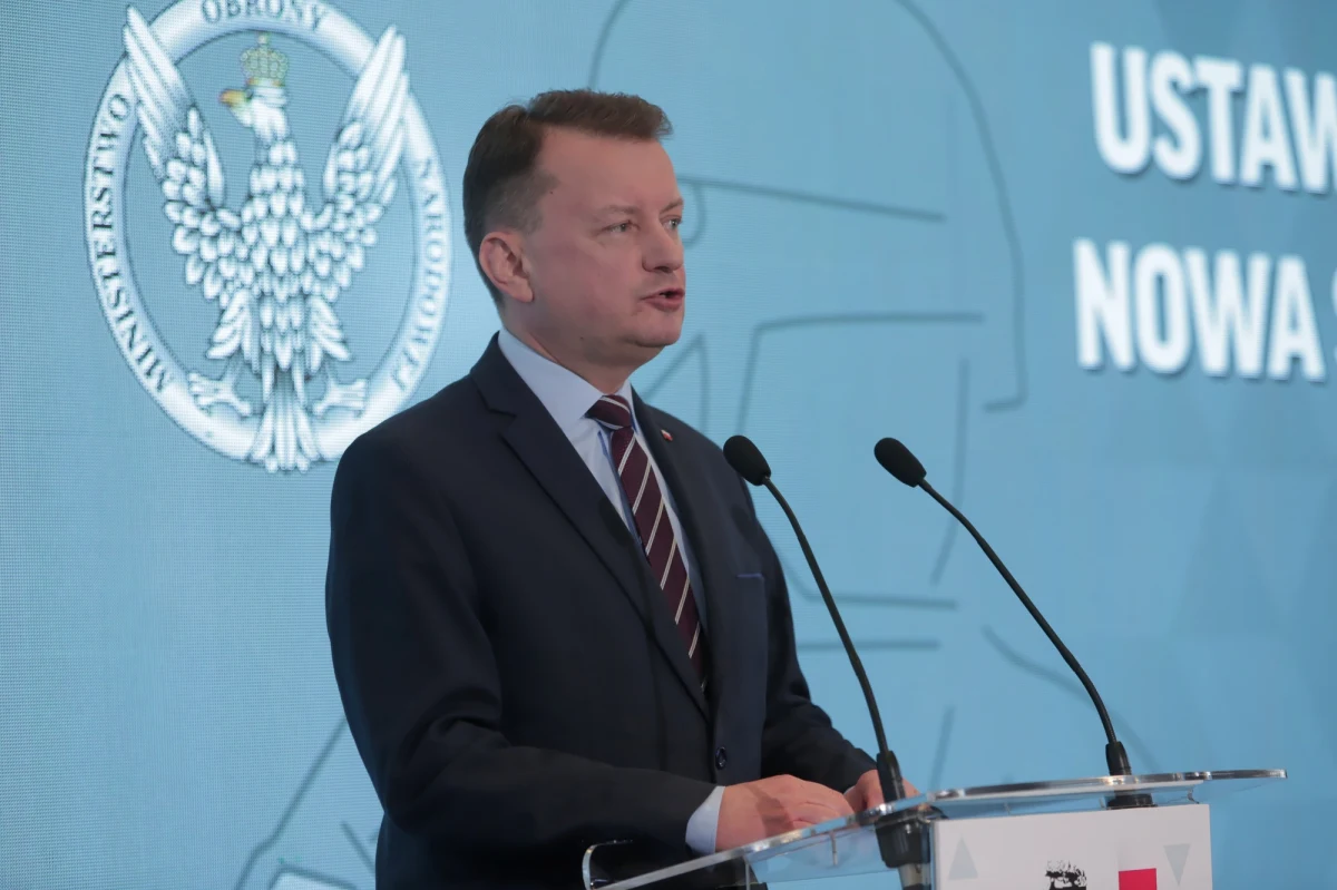 Naszym celem jest to, żeby Wojsko Polskie liczyło 300 tys. żołnierzy: 250 tys. żołnierzy wojsk operacyjnych, żołnierzy zawodowych i 50 tys. żołnierzy wojsk obrony terytorialnej - zapowiedział minister obrony narodowej Mariusz Błaszczak.