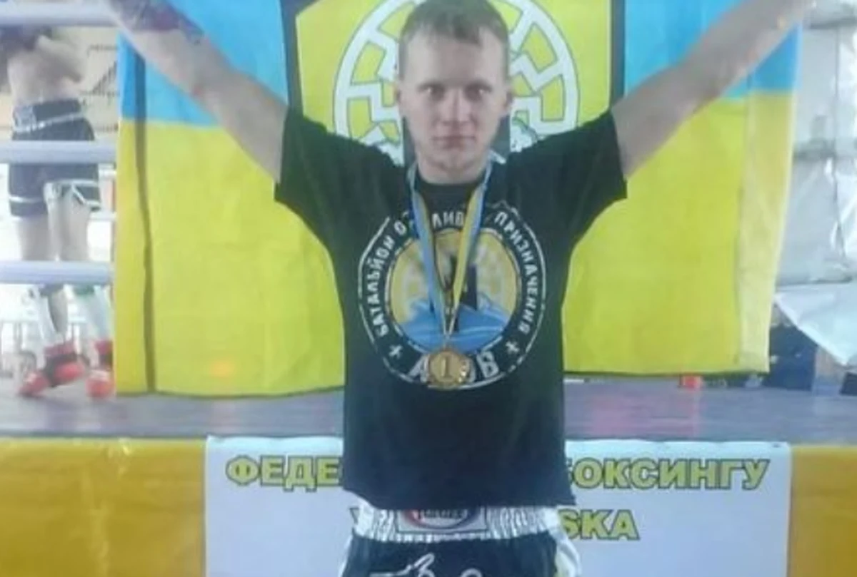 30-letni ukraiński zawodnik kickboxingu zginął podczas działań wojennych na Ukrainie. Maksym Kagal walczył w pułku "Azow" i bronił Mariupola - poinformował jego trener Oleg Skirta. 
