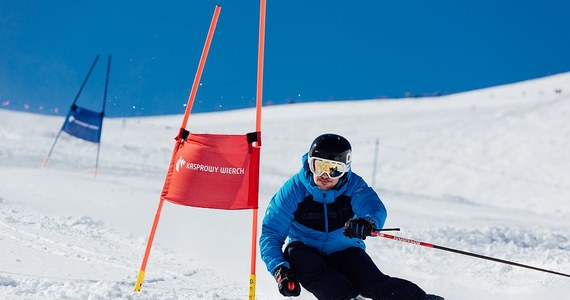 Wielu miłośników narciarstwa na te zawody czeka przez cały sezon. Już w następną sobotę, 9 kwietnia, na Kasprowym Wierchu odbędzie się 75. edycja Pucharu Polskich Kolei Linowych w narciarstwie alpejskim. Zgłoszenia będą przyjmowane do 6 kwietnia, do godziny 24:00.