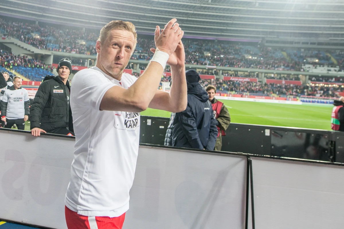 Kamil Glik przyznał, że cały mecz ze Szwecją - dla niego "mecz dziesięciolecia" - grał z kontuzją. "Zaciskałem zęby, starałem się pomóc drużynie" – podkreślił obrońca reprezentacji Polski. W Chorzowie Polacy wygrali 2:0 i awansowali do mistrzostw świata w Katarze.