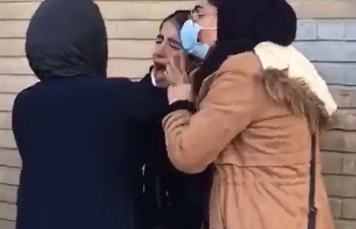 Władze Iranu po raz kolejny odmówiły kobietom wstępu na stadion piłkarski. Iranki chciały obejrzeć mecz pomiędzy reprezentacją tego kraju a Libanem.